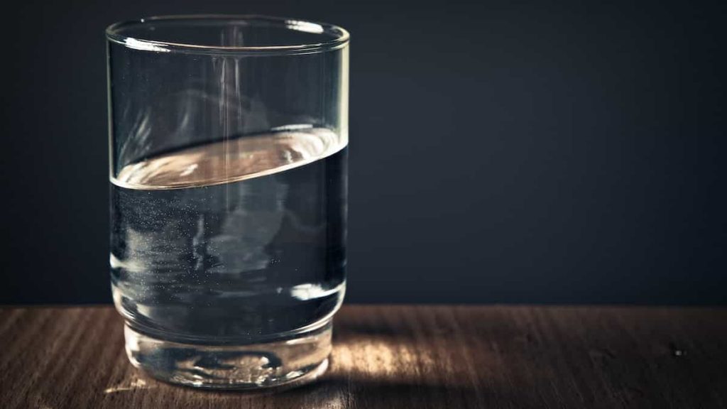 how to drink a glass of water