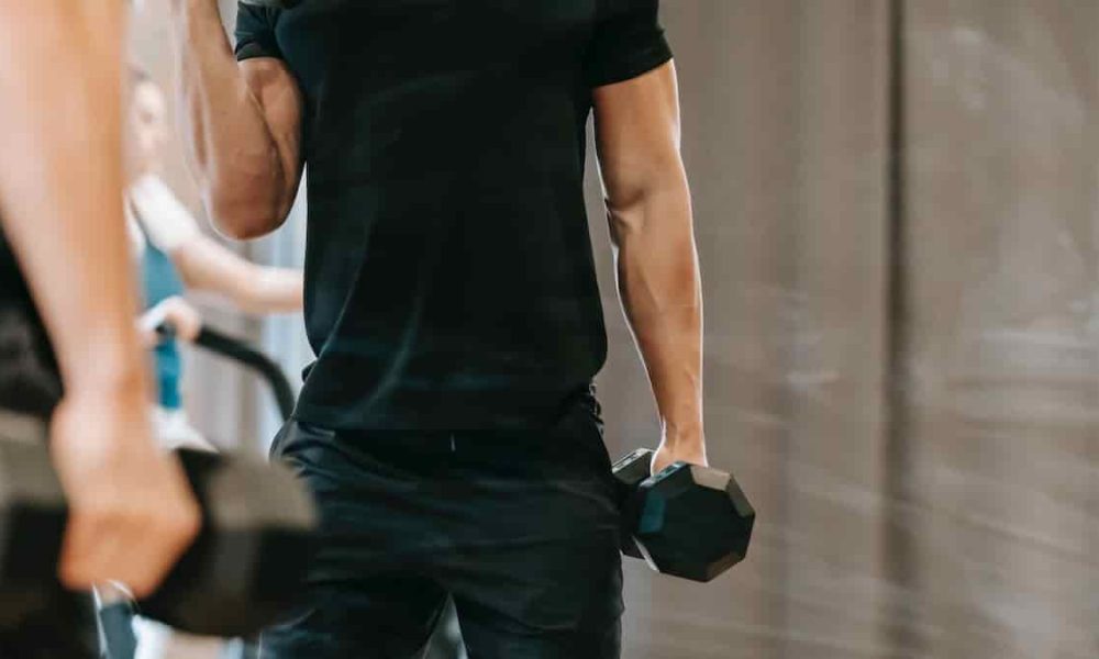 dumbbell supinating curl