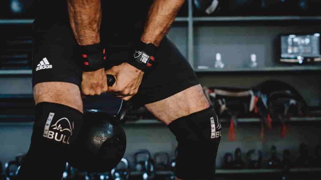 the best lat exercises with kettlebell