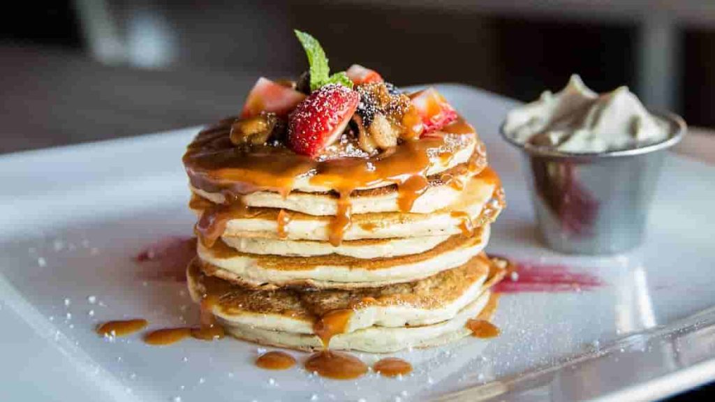 cinnamon toast crunch pancakes
