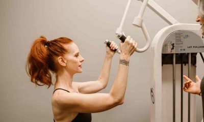 iso lateral front lat pulldown