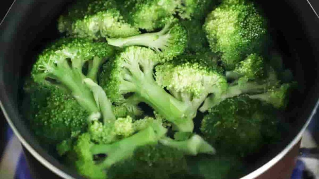 broccoli chips keto