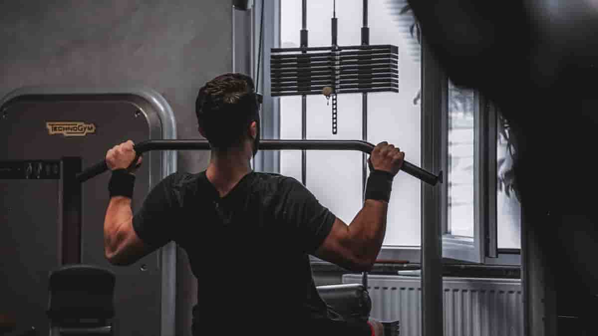 pull ups vs pull downs